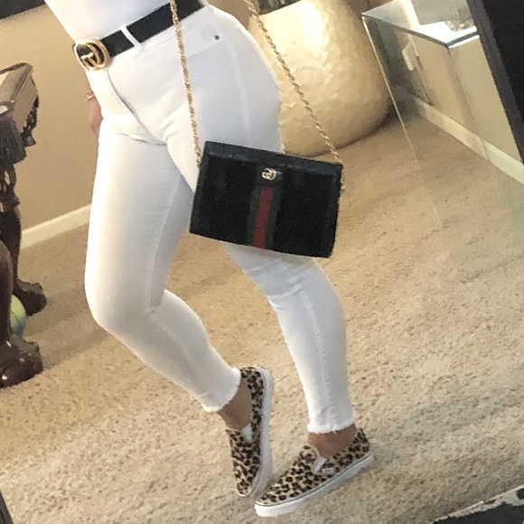 Gucci - Picture 2 of 3